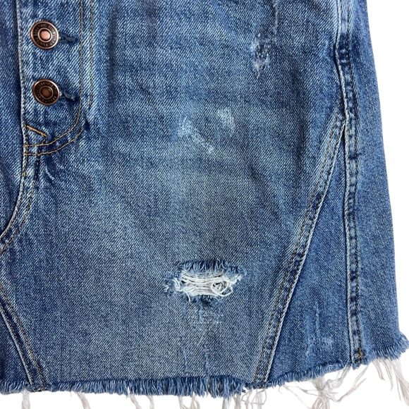 We The Free Distressed Denim Mini Skirt Size 30 - Picture 5 of 11